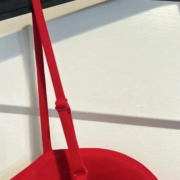 Express Body Contour red body suit sizee XS. In perfect condition! - Picture 11 of 13